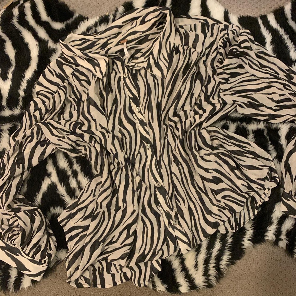 Free People Ciara zebra printed button up 🤍 - Picture 4 of 4